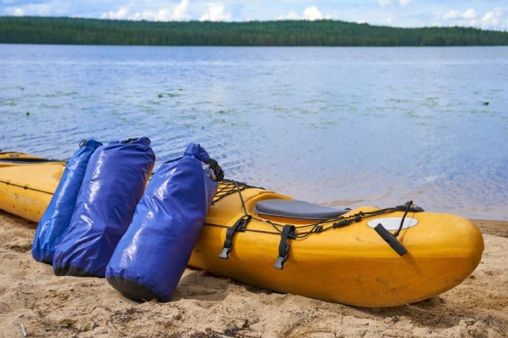 Things to Consider When Selecting Dry Bag Size for Kayaking